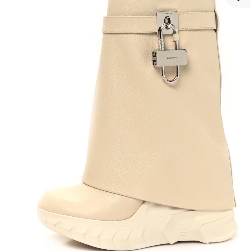 Givenchy Women's Beige Leather Heeled Boots